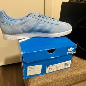 Adidas Gazelle sneakers